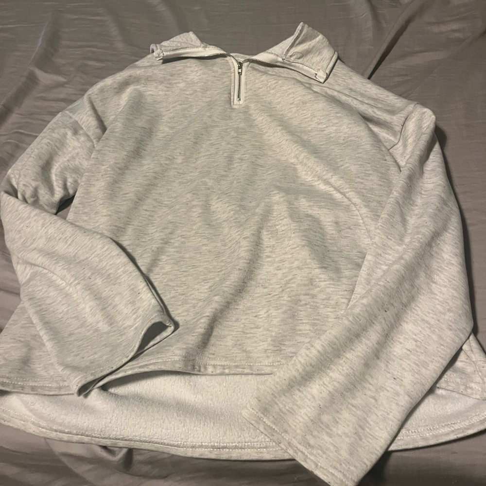 Heather Grey Half Quart Zip up